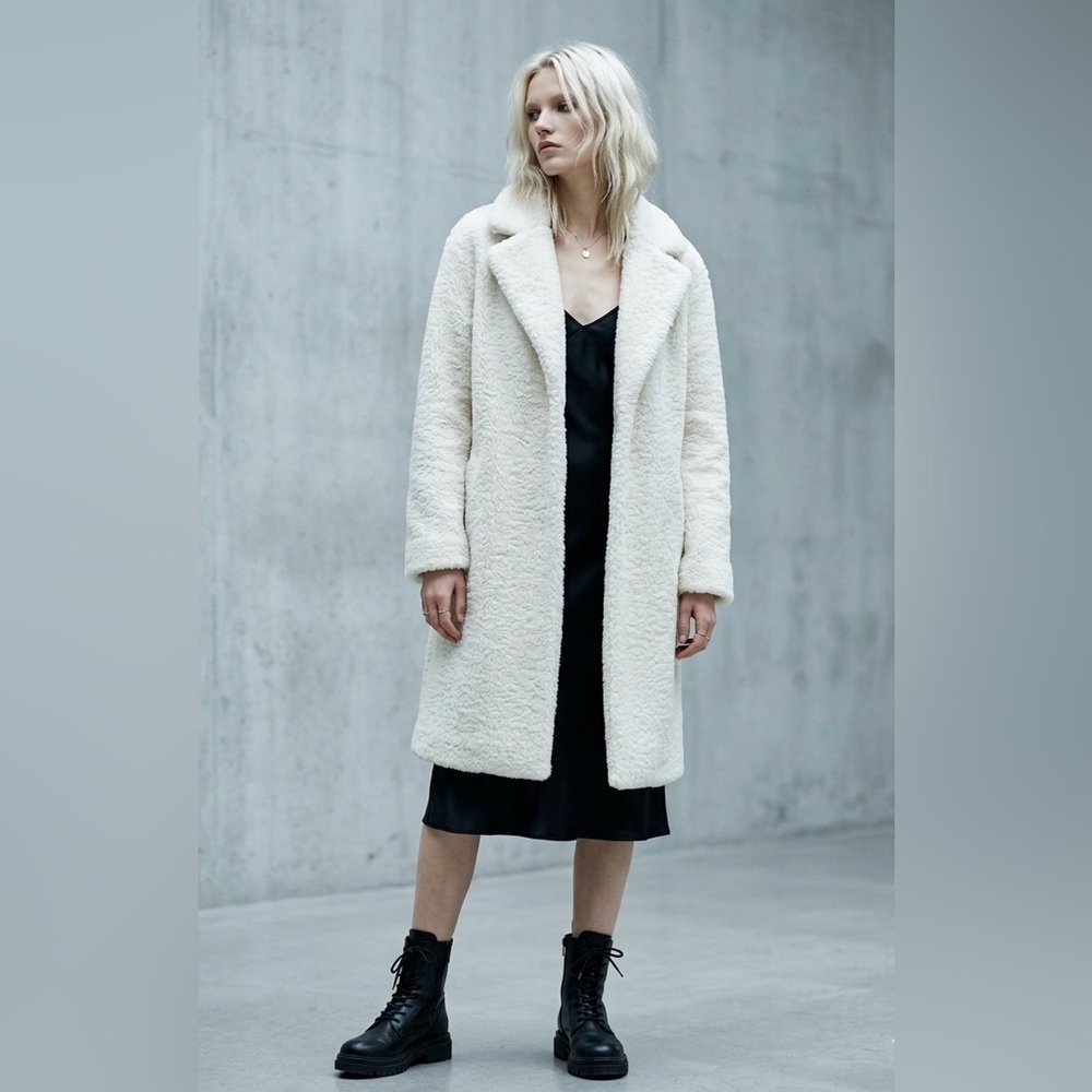 Theory Cream Genuine Shearling Coat Mid-Length EUC